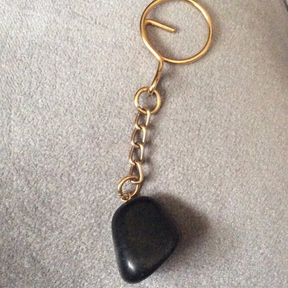 Vintage Black Onyx Tumbled Stone Key Ring - Picture 1 of 2
